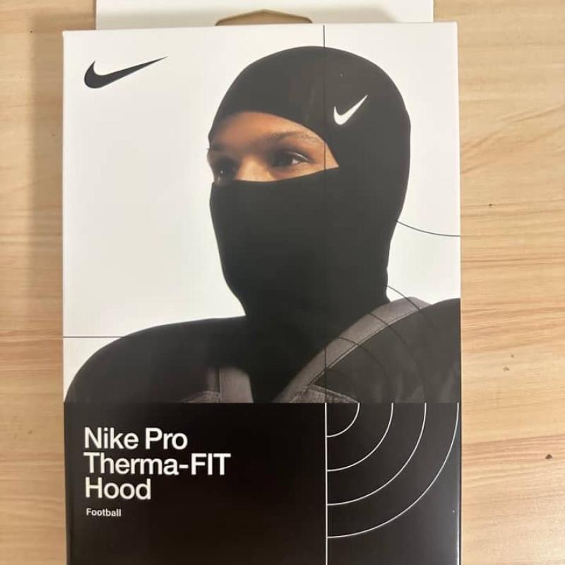 Nike Mask Pro